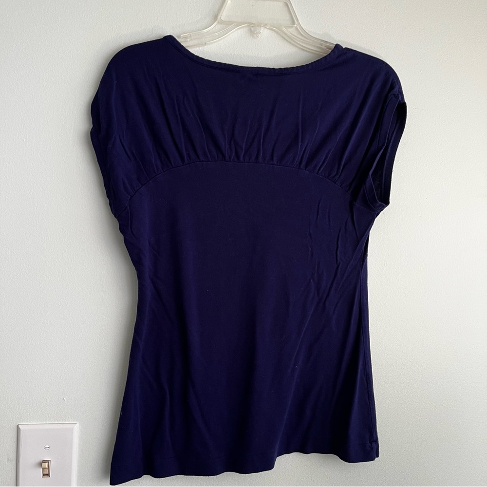 Banana Republic v-neck short sleeve tee medium - Picture 2 of 3